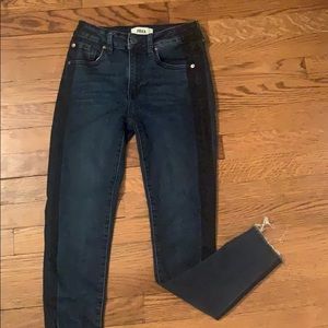 skinny jeans with darker wash sides